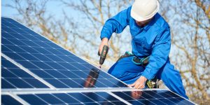 Installation Maintenance Panneaux Solaires Photovoltaïques à Plechatel